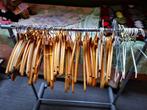 lot oude 40 houten kleding hangers/Knaapje + 8 retro metaal, Gebruikt, Volwassenen, Hout, Verzenden