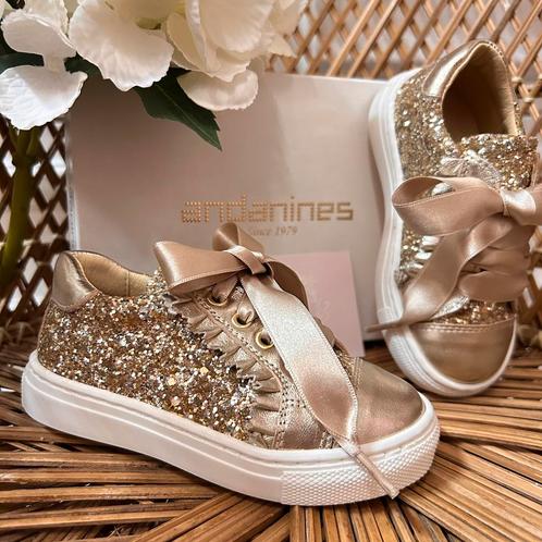 Andanines glitter sneakers goud Spaanse leren kinderschoenen, Kinderen en Baby's, Kinderkleding | Schoenen en Sokken, Nieuw, Schoenen