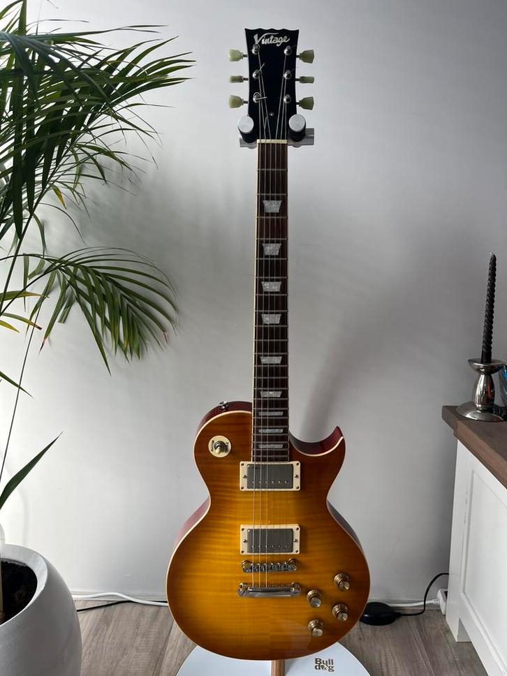 Vintage V100PGM lemon drop, Muziek en Instrumenten, Snaarinstrumenten | Gitaren | Elektrisch, Zo goed als nieuw, Solid body, Overige merken