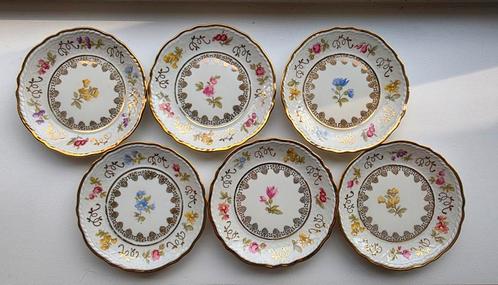 Porseleinen petit four schaaltjes, Antiek en Kunst, Antiek | Servies los, Ophalen of Verzenden