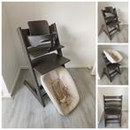 ZGAN! Stokke Tripp Trapp hazy grey met babyset en newbornset, Kinderen en Baby's, Kinderstoelen, Ophalen of Verzenden, Zo goed als nieuw