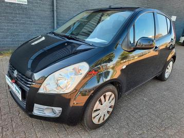 Suzuki Splash 1.0 Trent 2009 Zwart nette auto rijdt goed beschikbaar voor biedingen