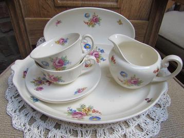 Servies onderdelen P. Regout & Co Maastricht beschikbaar voor biedingen