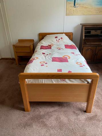 Eenpersoons Elektrisch Bed - Gratis Ophalen beschikbaar voor biedingen