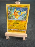Pikachu reverse holo 19/68 Pokémon Hidden Fates, Ophalen, Zo goed als nieuw, Losse kaart