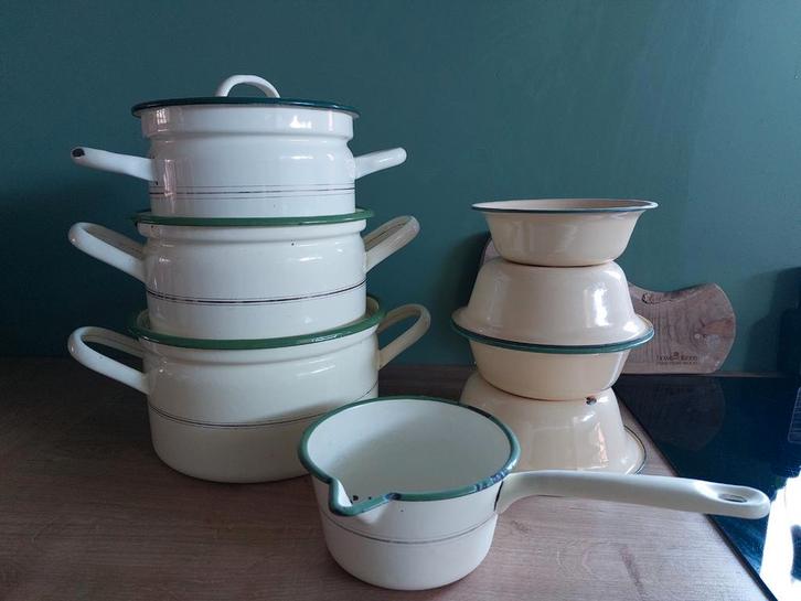 Vintage Emaille Pannenset - 7 Delig, Antiek en Kunst, Antiek | Keukenbenodigdheden, Ophalen of Verzenden