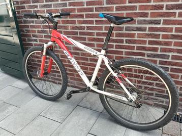 Leuke mountainbike  beschikbaar voor biedingen