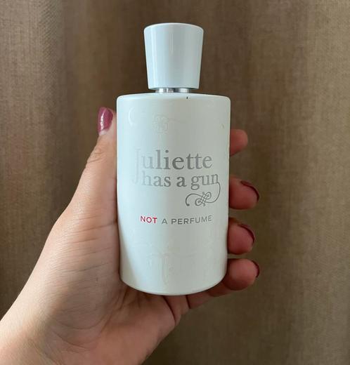 Juliette Has a Gun Not a Perfume sample decant proefje, Sieraden, Tassen en Uiterlijk, Uiterlijk | Parfum, Zo goed als nieuw, Ophalen of Verzenden