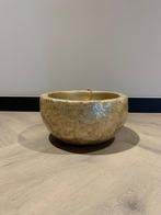 Schelpenvaas merk Pot en Vaas, Ophalen, Nieuw, Rond