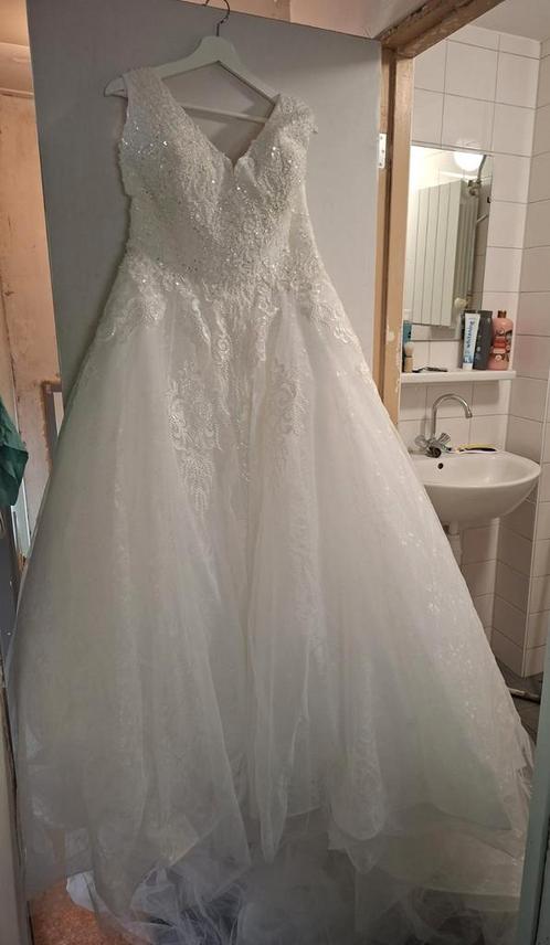 Nieuwe  trouwjurken  te koop, Kleding | Dames, Trouwkleding en Trouwaccessoires, Nieuw, Trouwjurk, Wit, Ophalen