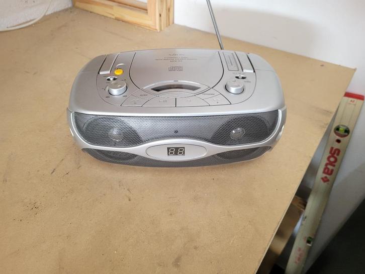 zgan cd radio mp3 speler boombox type mpr-52, Audio, Tv en Foto, Cd-spelers, Gebruikt, Overige merken, Draagbaar, Met radio, Ophalen of Verzenden