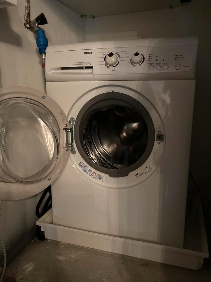 Zanussi wasmachine, in goede staat, Witgoed en Apparatuur, Wasmachines, Gebruikt, Voorlader, 4 tot 6 kg, 85 tot 90 cm, 1200 tot 1600 toeren