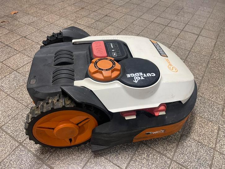Worx Landroid Robotmaaier – Gemakkelijk, Slim en Betrouwbaar, Tuin en Terras, Robotmaaiers, Zo goed als nieuw, Minder dan 20 cm