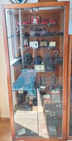Glazen vitrinekasten, Huis en Inrichting, Kasten | Vitrinekasten, Ophalen, Met deur(en), Glas, Klassiek strak