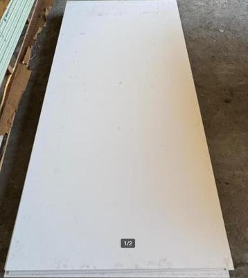 Multiplex gegrond 12mm 250x122 beschikbaar voor biedingen