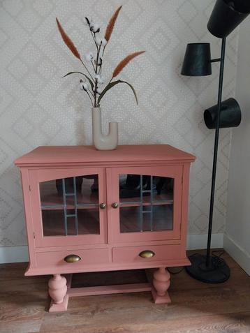 Vintage Theekastje met Glas-in-Lood beschikbaar voor biedingen