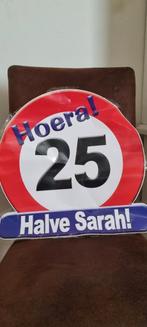 25 jaar schild, Hobby en Vrije tijd, Feestartikelen, Versiering, Gebruikt, Ophalen, Verjaardag