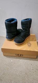 Ugg laarzen blauw maat 38, Kleding | Dames, Schoenen, Ophalen, UGG, Blauw, Lage of Enkellaarzen