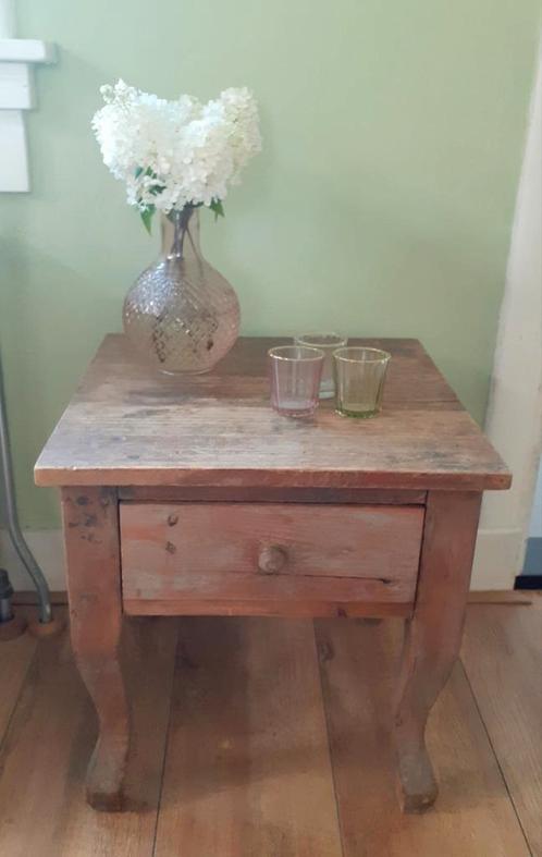 Houten Bijzettafel / Nachtkastje met Lade, Huis en Inrichting, Tafels | Bijzettafels, Gebruikt, Vierkant, Minder dan 45 cm, Minder dan 55 cm