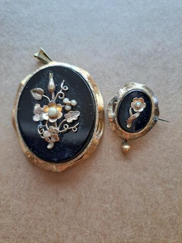 Zeer mooie Antieke hanger en broche Goud met steen met parel beschikbaar voor biedingen