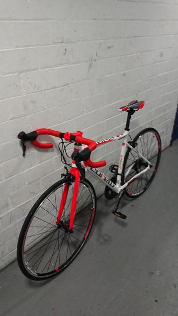 Corelli racefiets beschikbaar voor biedingen