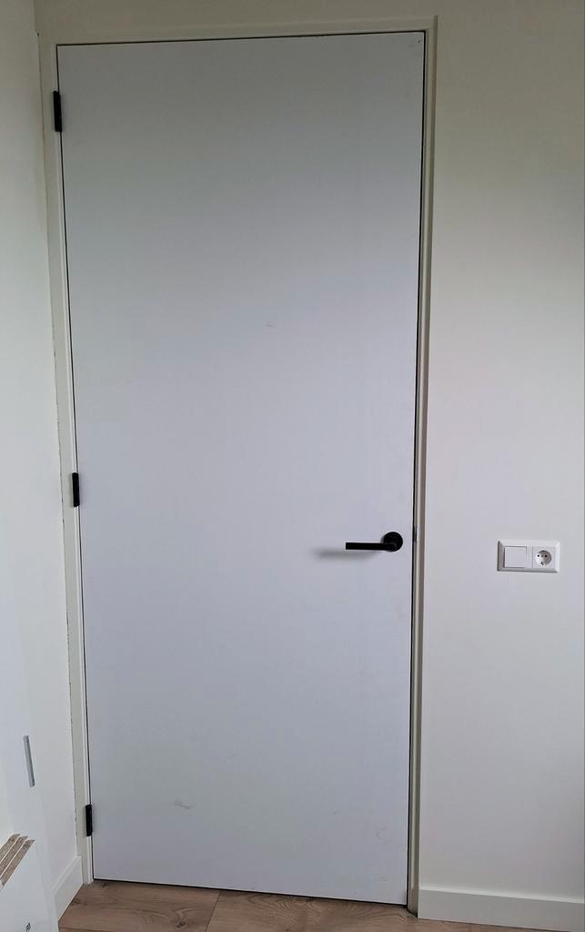 Linksdraaiende stompe binnendeur Albo, Doe-het-zelf en Verbouw, Deuren en Horren, Zo goed als nieuw, Binnendeur, 215 cm of meer