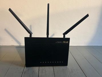 4x ASUS RT-AC68U Dual-Band Routers --Perfect voor AiMesh Wi- beschikbaar voor biedingen