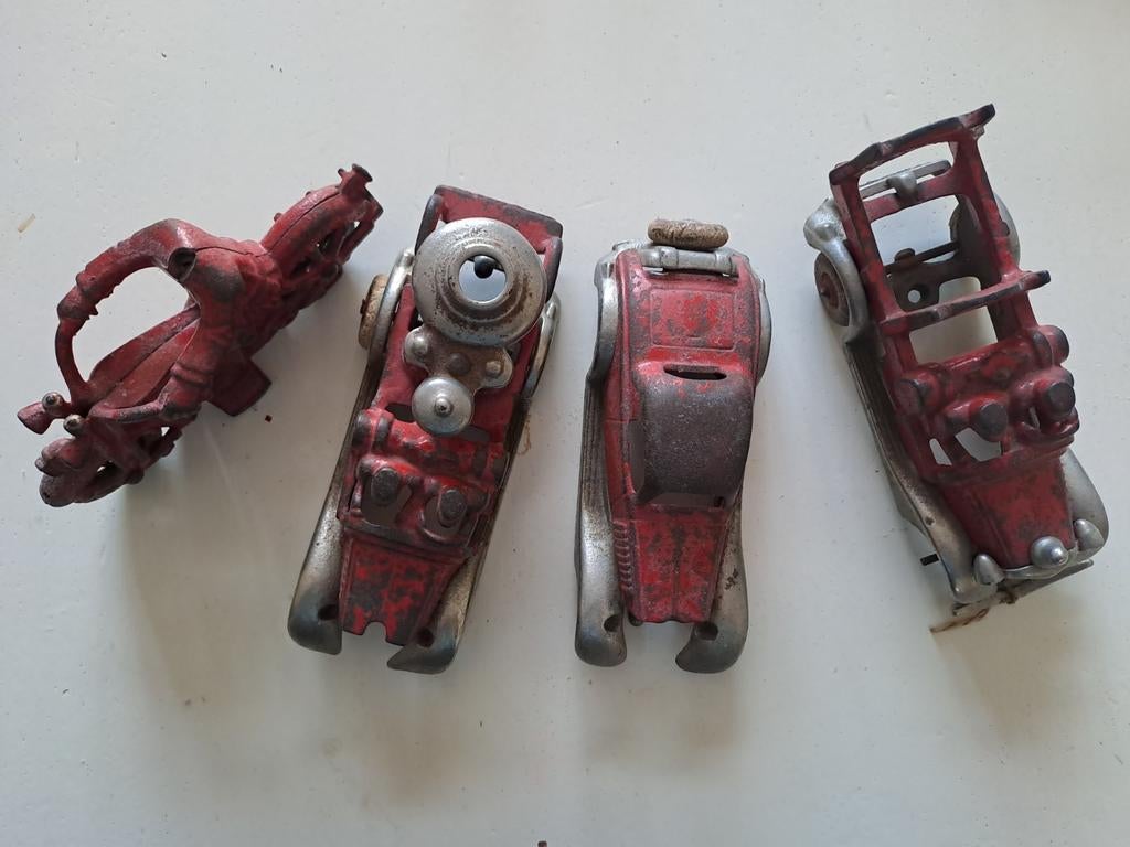 4 giet ijzeren oldtimers, Ophalen of Verzenden