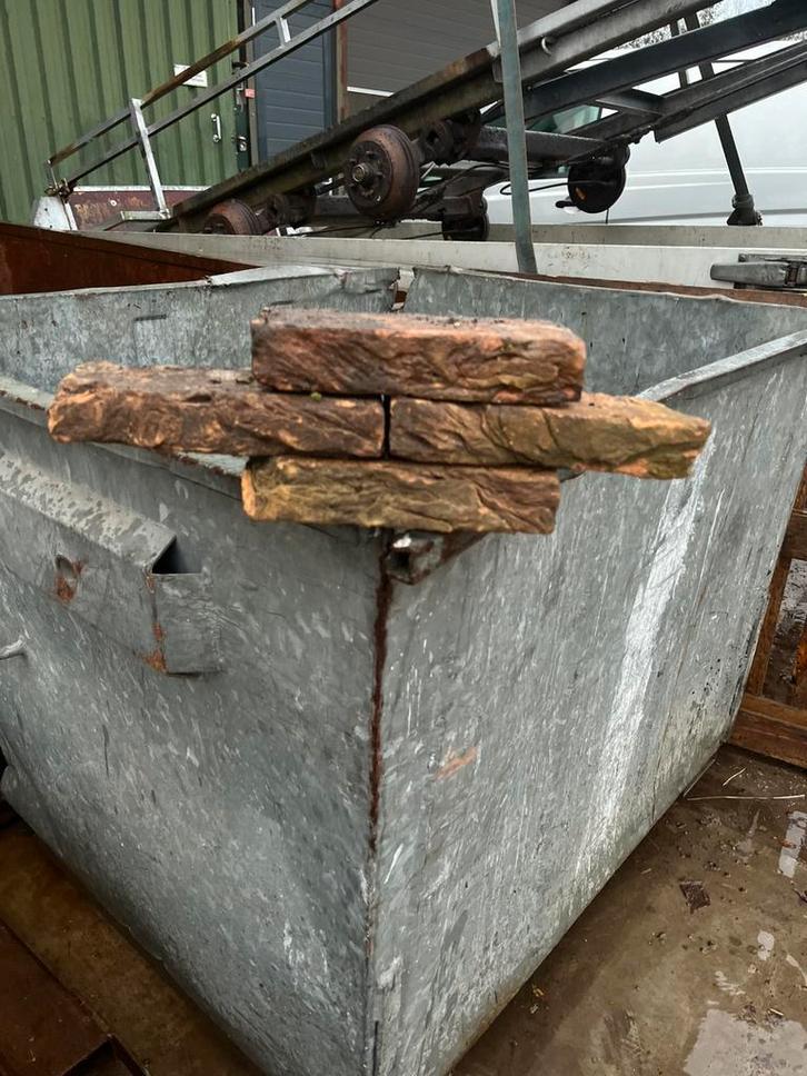 Unieke antieke stenen  (23 bij 3,5 cm) 200 stuks, Doe-het-zelf en Verbouw, Metselstenen, Gebruikt, Bakstenen, Ophalen of Verzenden