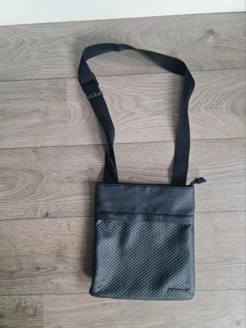 ANTONY MORATO MESSENGER SCHOUDERTAS | LEER | DESIGN, Sieraden, Tassen en Uiterlijk, Tassen | Schoudertassen, Zo goed als nieuw