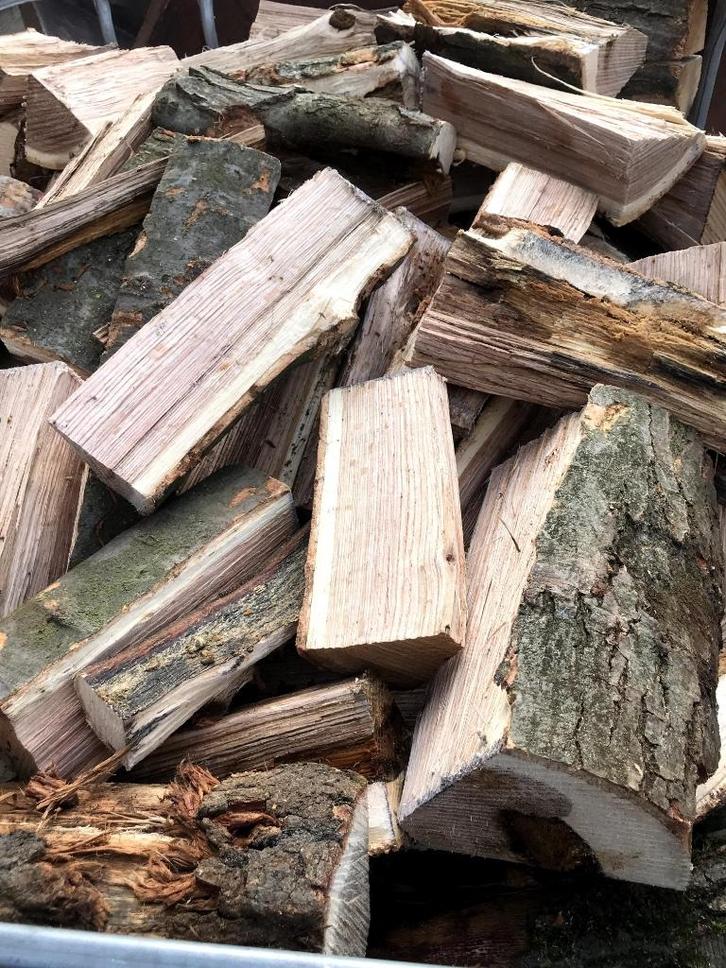 Zware loofhoutmix (eik/es), droog haardhout, nu 130,- euro, Tuin en Terras, Haardhout, Blokken, Eikenhout, 6 m³ of meer, Ophalen of Verzenden