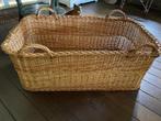 Vintage enorme rieten mand/wieg. 110 bij 63 cm, Antiek en Kunst, Ophalen