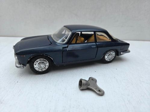 Togi Alfa Romeo Giulia GT 1:23, Hobby en Vrije tijd, Modelauto's | Overige schalen, Zo goed als nieuw, Ophalen of Verzenden