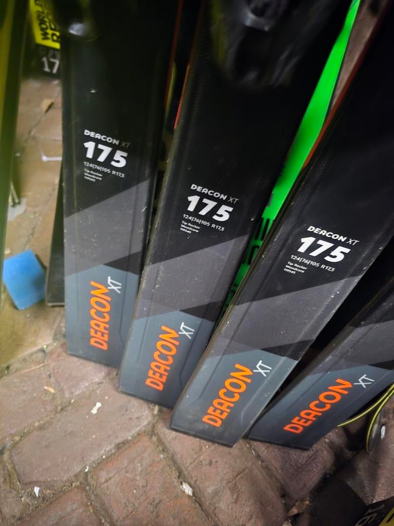 175xm VOLKL DEACON XT CARVE ALL SNEUW SKIS, Sport en Fitness, Overige merken, 160 tot 180 cm, Ophalen of Verzenden, Zo goed als nieuw
