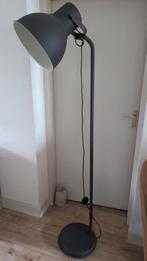IKEA Hektar  Staande Lamp met Voetschakelaar, Ophalen, Gebruikt, Metaal, Modern