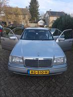 Mercedes c200  1995 Grijs, Auto's, Chrysler, Automaat, 1998 cc, 4 cilinders, Leder