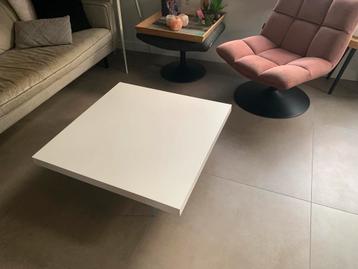 Witte houten salontafel, italiaans merk, zwevend blad beschikbaar voor biedingen