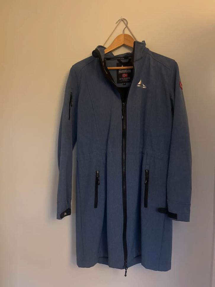 Nordberg Damesjas Blauw Maat M (valt als S), Kleding | Dames, Jassen | Zomer, Zo goed als nieuw, Maat 38/40 (M), Blauw, Ophalen of Verzenden
