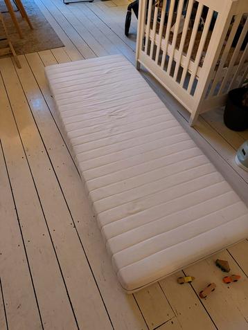 GRATIS Matras - (IKEA) 90x200 beschikbaar voor biedingen