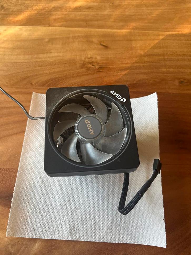 Prism wraith cooler met ryzen 5 3600, Computers en Software, Computerkoelers, Gebruikt, Luchtkoeling, Ophalen of Verzenden