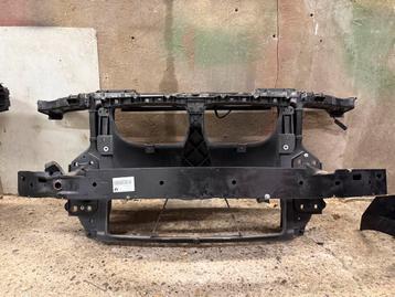 BMW 1-Serie E81 / E87 voorfront front paneel radiatordrager beschikbaar voor biedingen