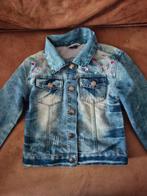 Spijkerjasje met sterren - Maat 128/134, Kinderen en Baby's, Kinderkleding | Maat 128, Ophalen of Verzenden