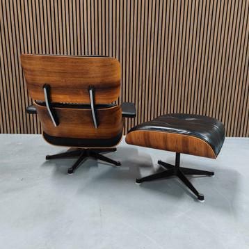 Vintage Vitra Eames Lounge chair + Ottoman