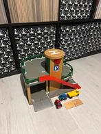 Brio Garage met auto's, Kinderen en Baby's, Speelgoed | Thomas de Trein, Ophalen of Verzenden, Zo goed als nieuw