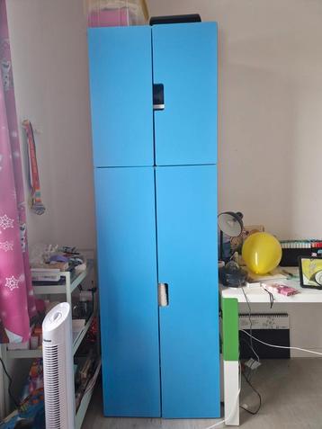 Stuva kledingkast blauw