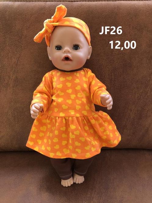 Poppenkleertjes baby pop set. Opbrengst KiKa., Kinderen en Baby's, Speelgoed | Poppen, Nieuw, Babypop, Ophalen