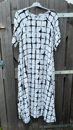 MAT jurk maat L/XL zwart-wit, Kleding | Dames, Grote Maten, Ophalen of Verzenden, Zo goed als nieuw, Wit, Jurk