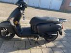 Kymco Like 4T 45 KM 2011 Mat Zwart direct leverbaar, Fietsen en Brommers, Scooters | Kymco, Ophalen, Gebruikt, Maximaal 45 km/u