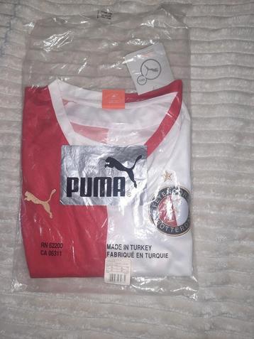 Uniek Feyenoord shirt zonder sponsor ! XL beschikbaar voor biedingen