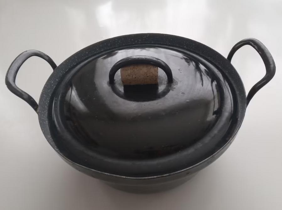 Ouderwetse zwarte emaille pan, Overige materialen, Gebruikt, Verzenden, Stichting Angel's Choice